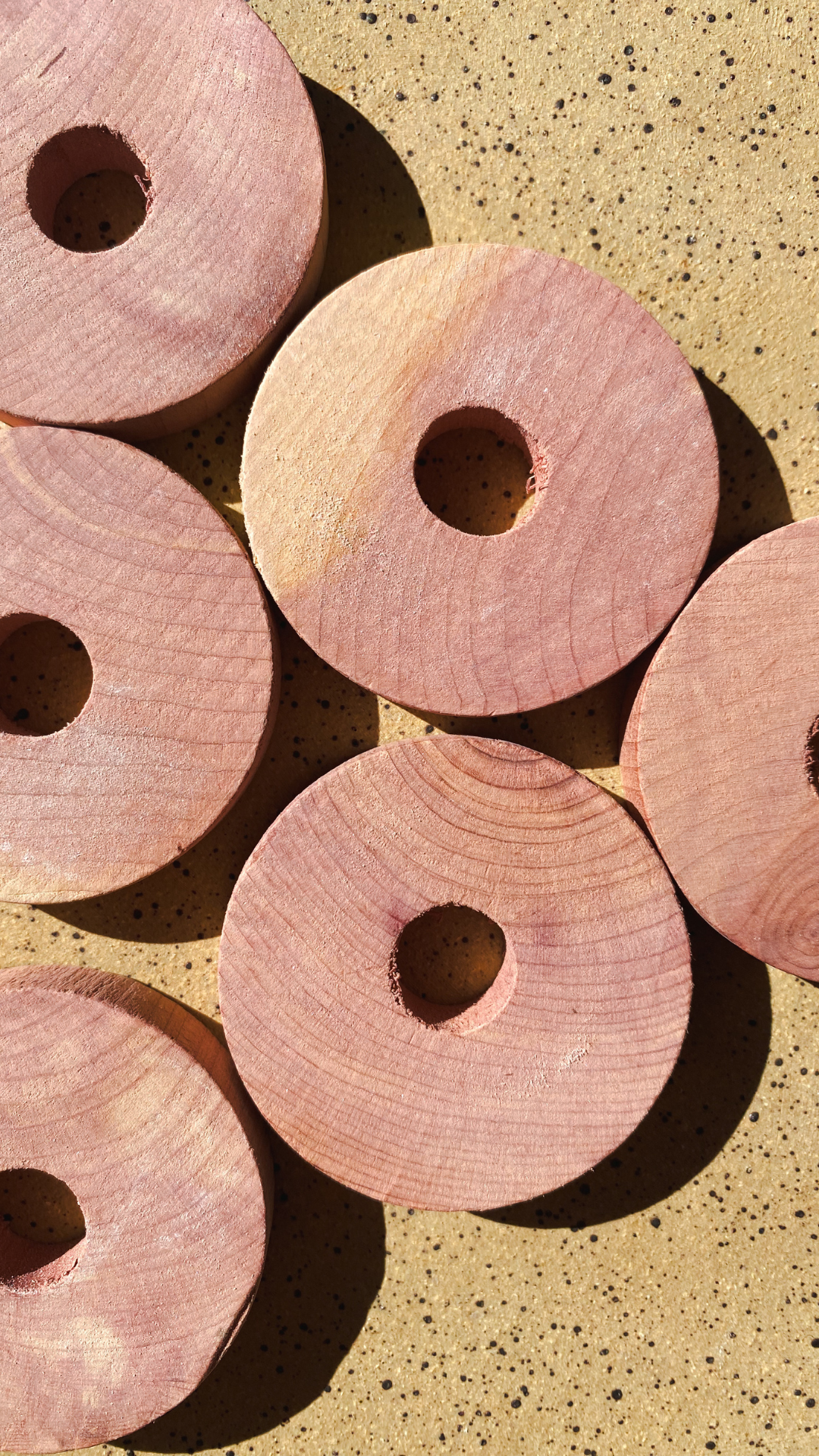 Red Cedar Hanger Discs | 10 pieces