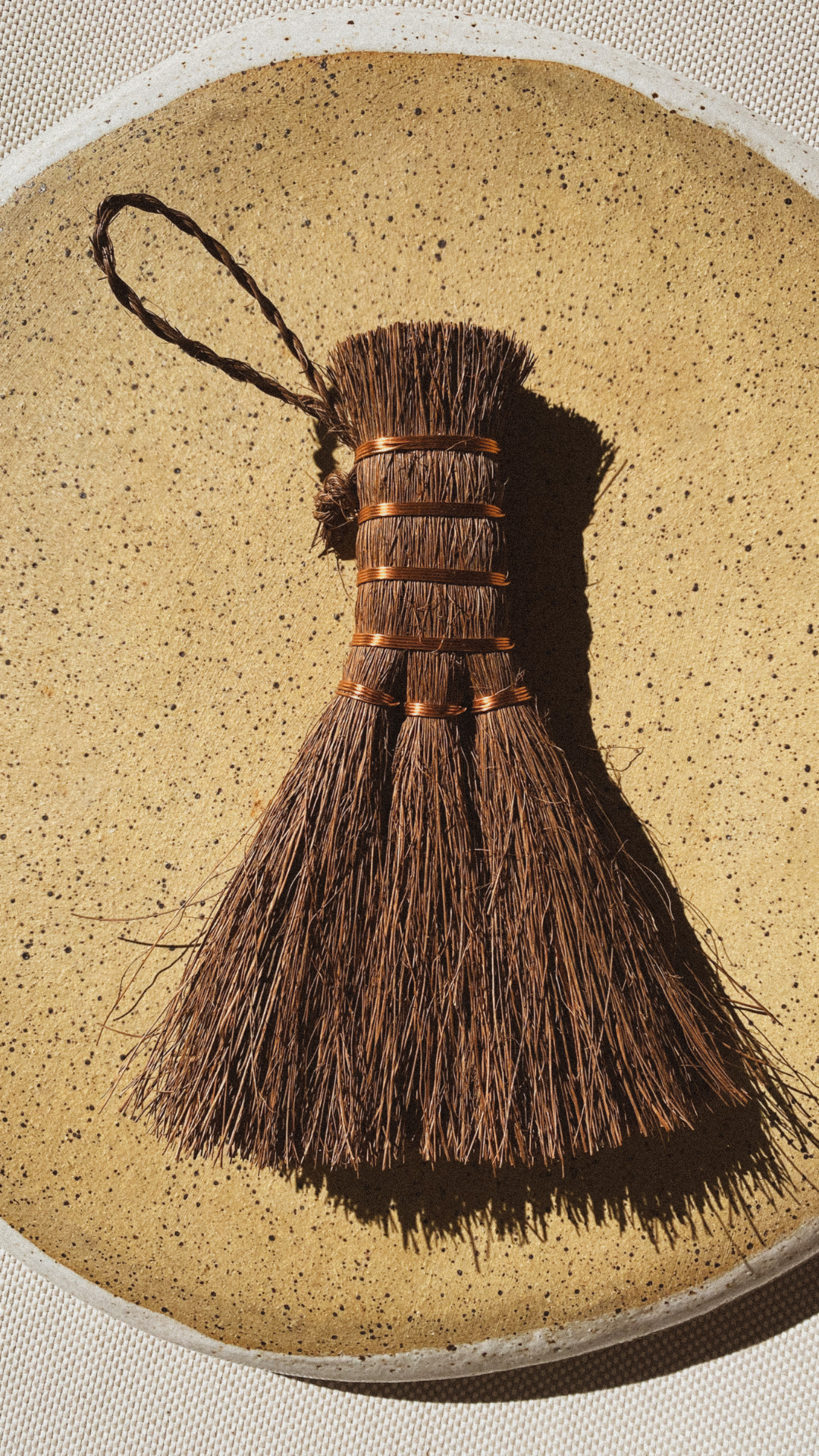 Hand Sweep | coconut + copper